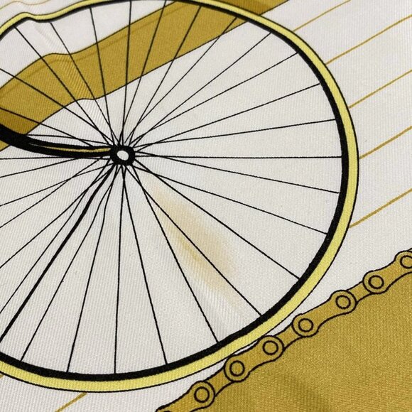 Auth HERMES Carre 90 - Cream Dark yellow Multi Scarf - Picture 5 of 5